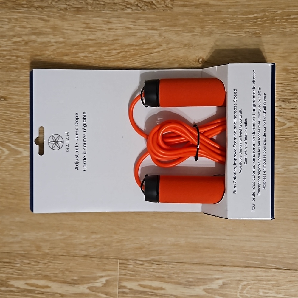 Gaiam adjustable jump rope
